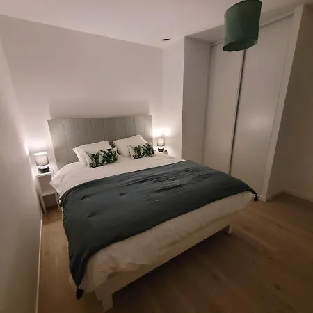 Maison Neuve Bord De Dordogne 빌라 *