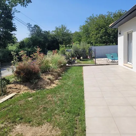 Maison Neuve Bord De Dordogne 빌라 *